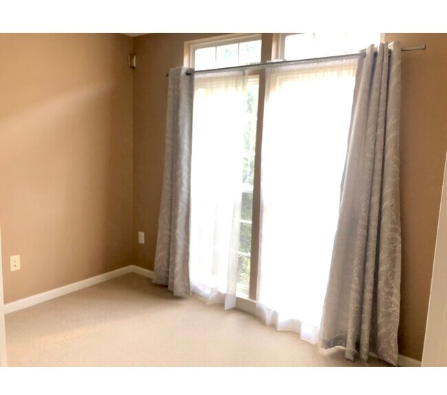 Habitación en alquiler - 7259 Fair Oak Dr