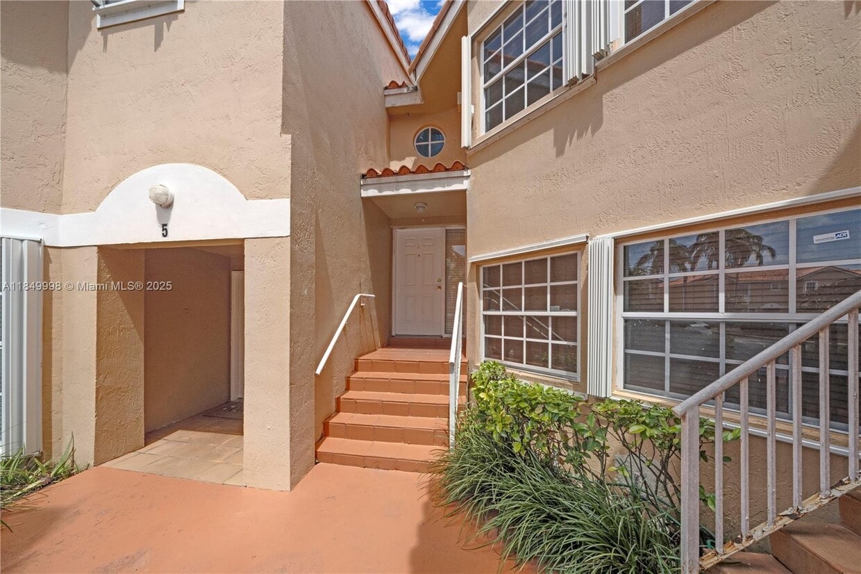 Primary Photo - 14305 SW 57th Ln