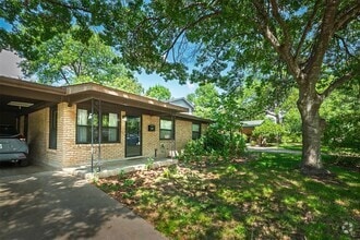 Building Photo - 1306 Ridgemont Dr