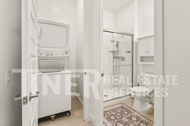 Building Photo - 4901 Peace Lily Ln