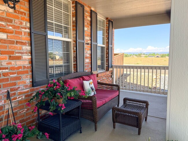 Building Photo - Beautiful, Spacious Home in Highlands Ranch
