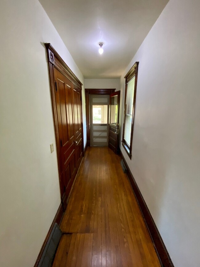 Foto del edificio - 710 Division St