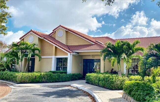 Building Photo - 5641 Riverside Dr