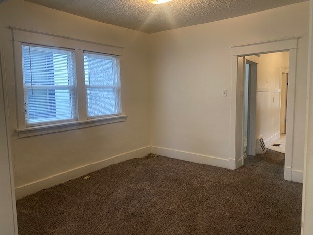 Building Photo - 328 2nd Ave S