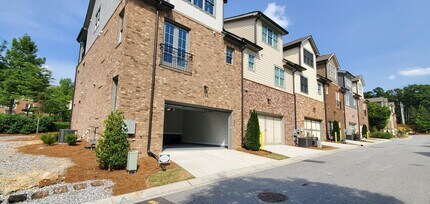 Building Photo - 6076 Cushing Cir
