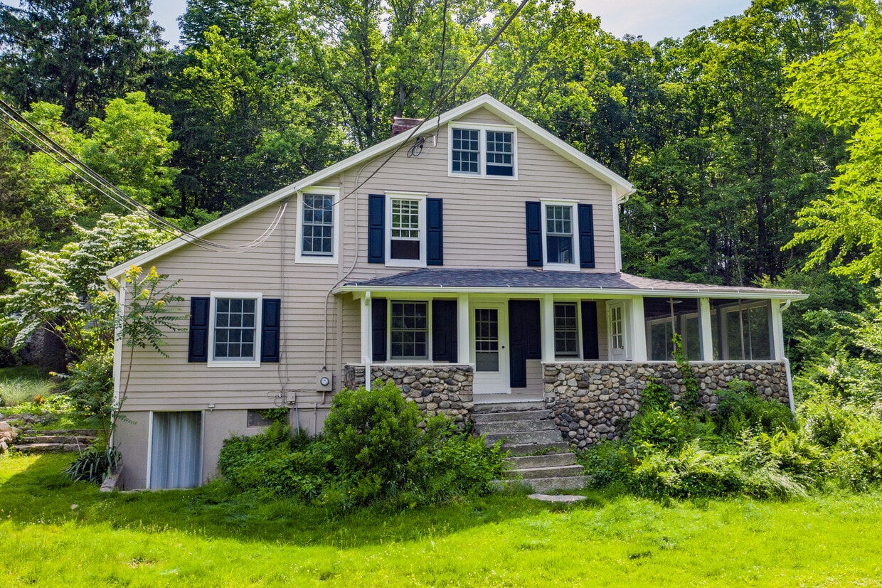 Primary Photo - 50 Mountain Rd