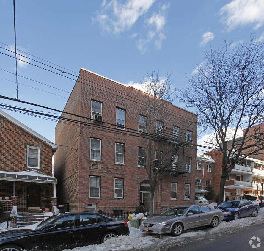 Foto del edificio - 64-65 Wetherole St