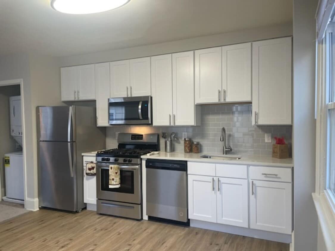 207 Haverford Ave Unit 202, Narberth, PA 19072 Room for Rent in