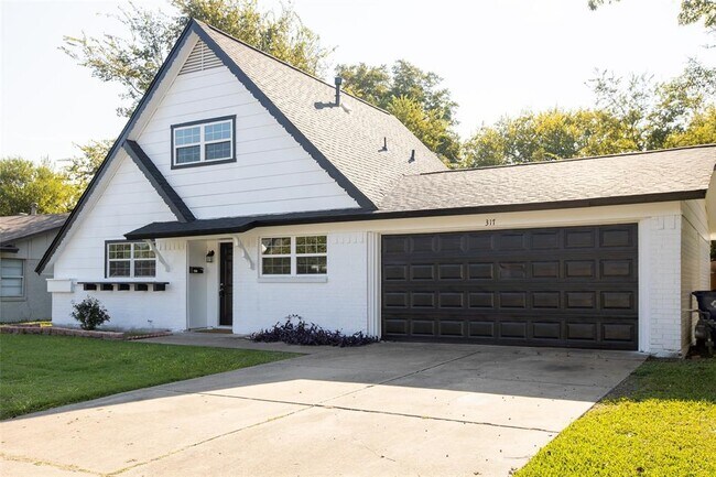 Building Photo - 317 Lena Ln