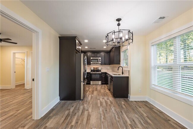 Building Photo - 42 Arnold Rd