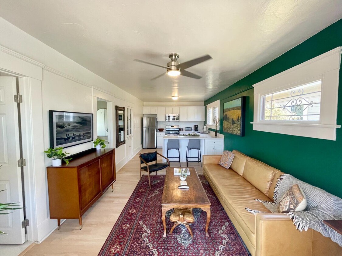 Foto principal - 2178 Newton Ave
