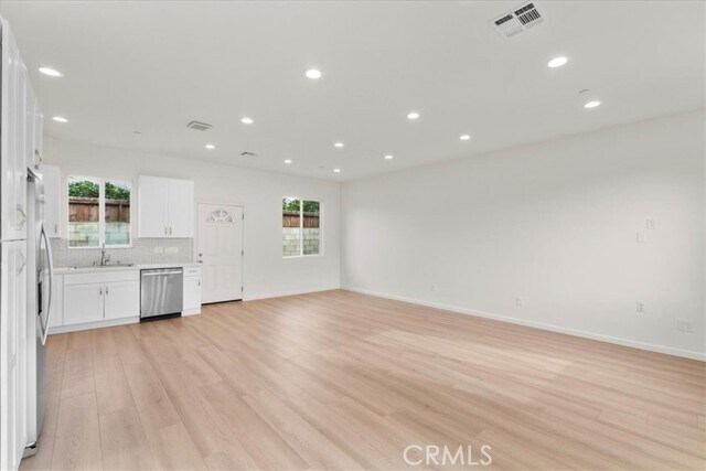 Foto del edificio - 8571 Lurline Ave