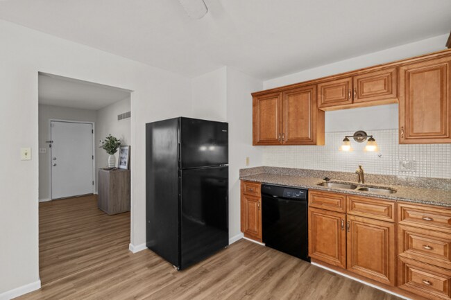 Foto del edificio - 3253 Greenbridge Dr