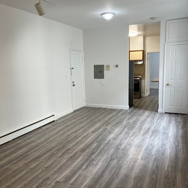 Foto del edificio - 1866 John F. Kennedy Blvd