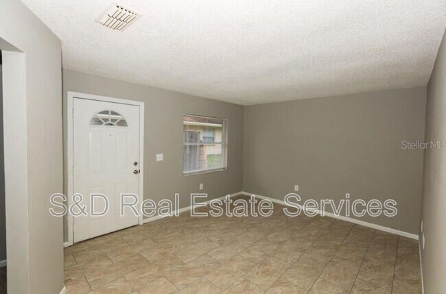 Foto del edificio - 3836 Deeson Rd