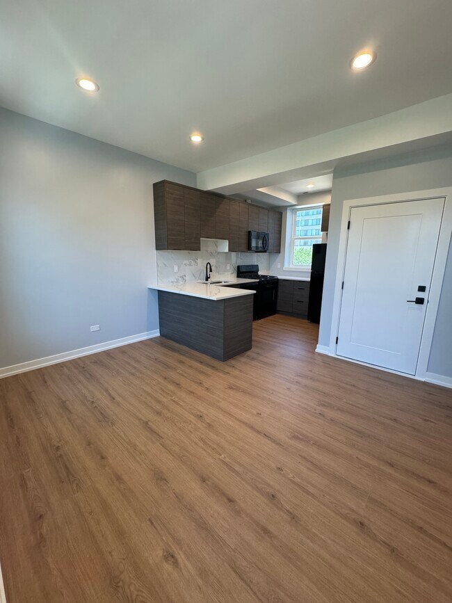 Foto del edificio - 4901 N Kenmore Ave