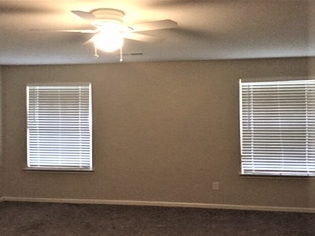 Building Photo - 135 Crescent Creek Ct