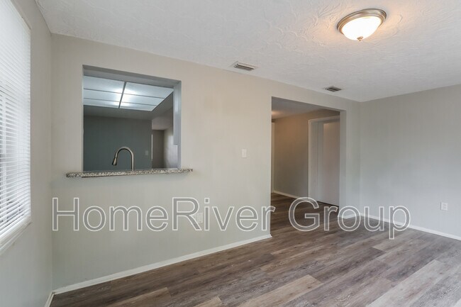 Foto del edificio - 9410 Cochise Ln