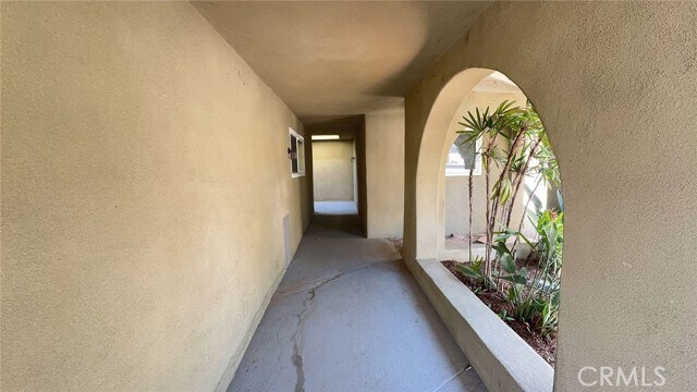Building Photo - 30129 Cove View St