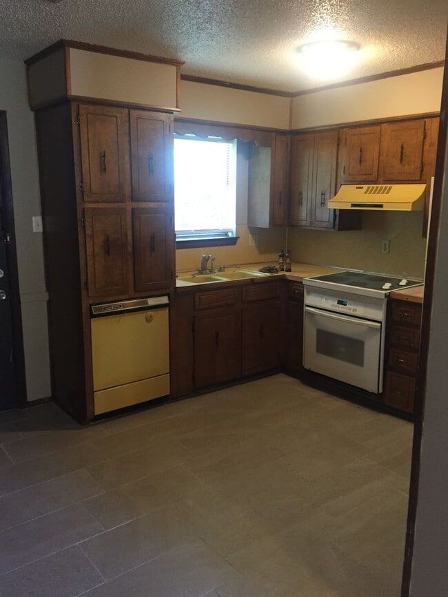 Foto del edificio - 5707 Sorenson St