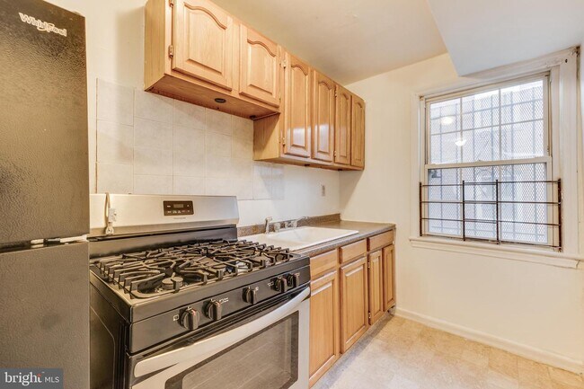 Foto del edificio - 4821 Sheriff Rd NE