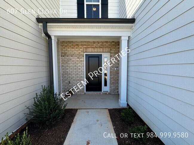 Building Photo - 607 Glen Clova Dr