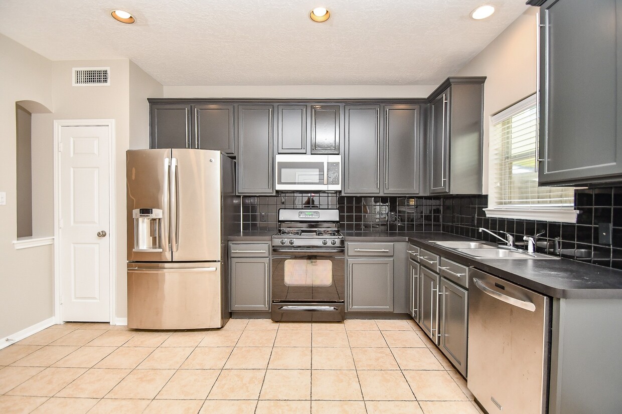 Foto principal - 1833 Keene St