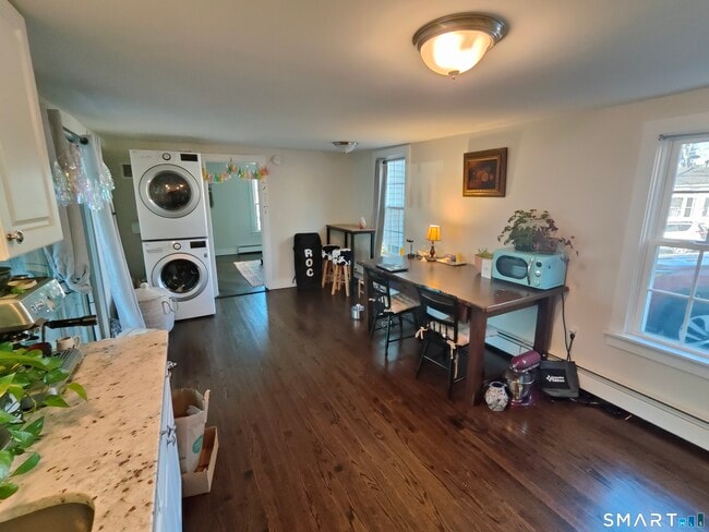 Building Photo - 19 East St