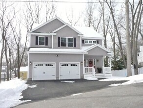 Building Photo - 214 Dallaire St