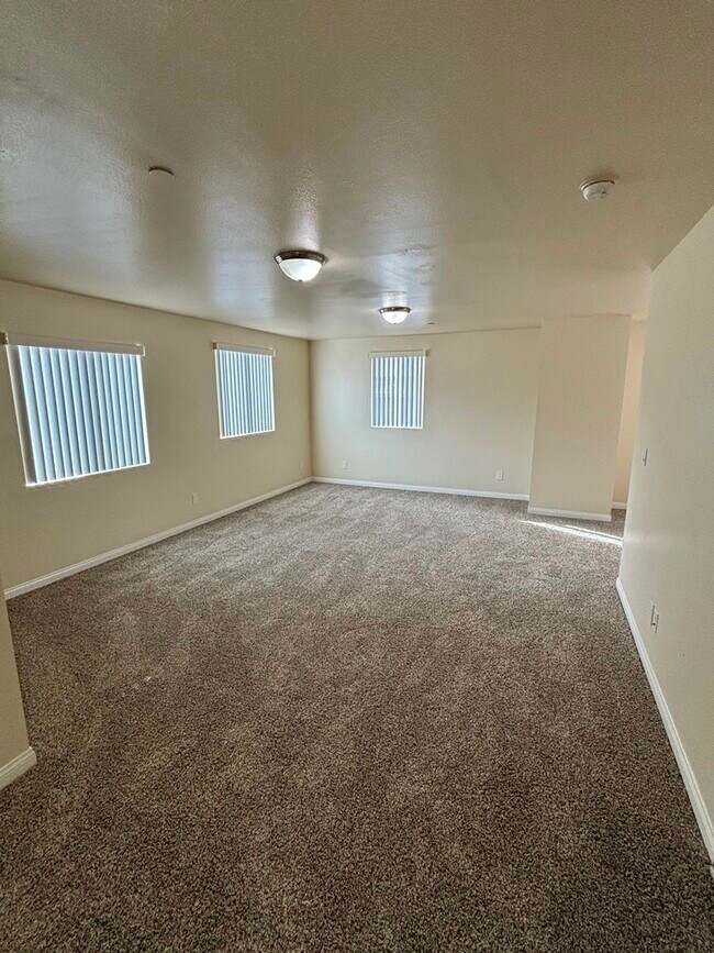 Foto del edificio - 216 E 97th St