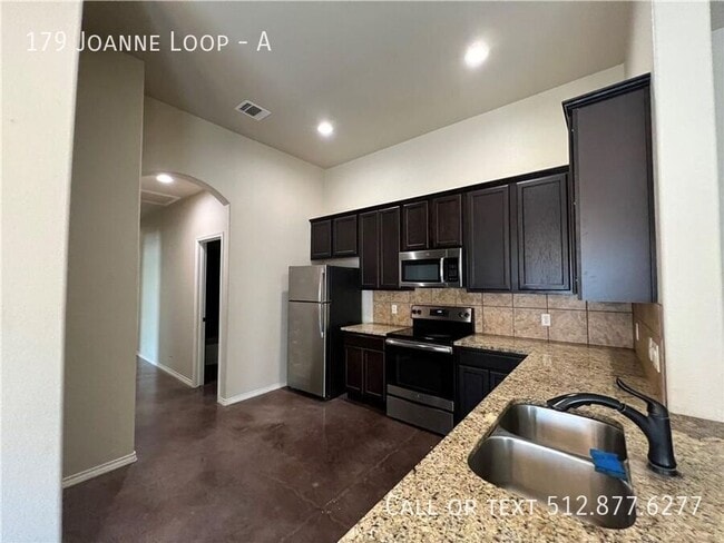 Building Photo - 179 Joanne Loop