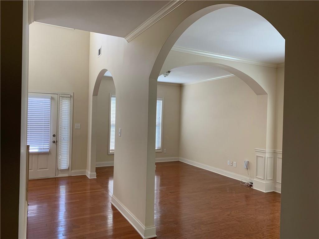 Building Photo - 4200 Suwanee Oaks Ct