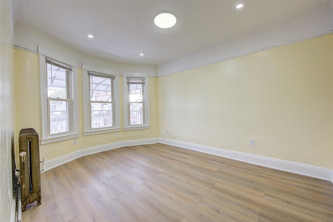 Foto del edificio - 101-40 112th St