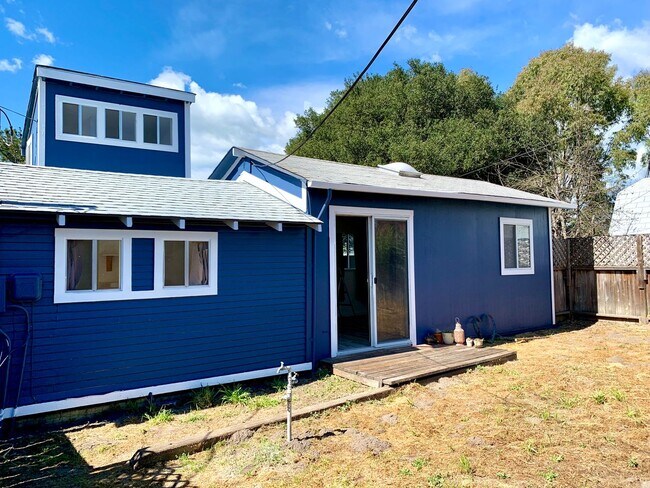 Foto del edificio - Cute and Quaint One bedroom in Petaluma. P...