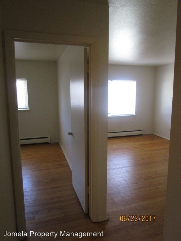 Primary Photo - 530 N 27th St