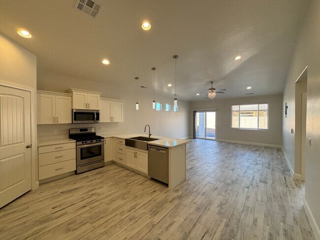Building Photo - Hurricane Home With Casita. PRICE REDUCED!