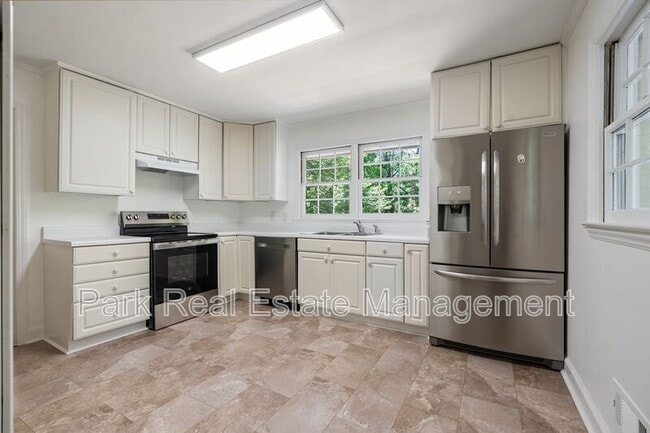 Photo - 1209 Roosevelt Dr House