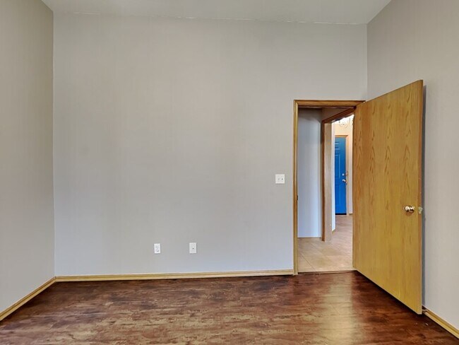 Foto del edificio - 1704 Shawnee Trail