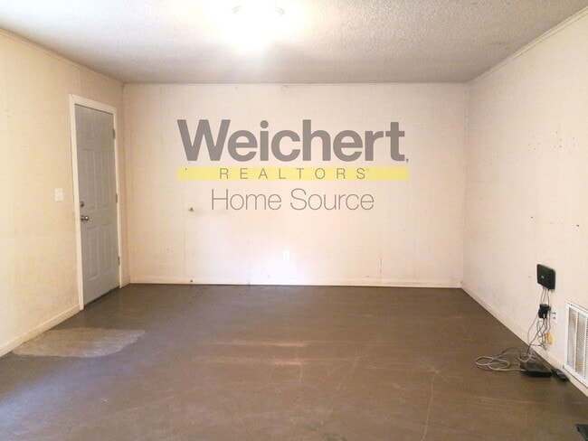 Building Photo - Affordable 2BR with W/D Hookups & Easy Highway Access