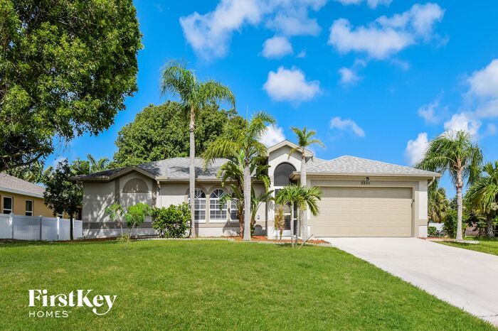 Primary Photo - 3330 SW 27th Ave
