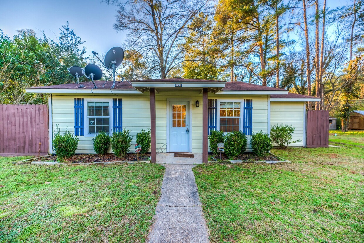 Foto principal - 613 Kelley Blvd