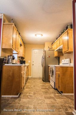 Building Photo - 382 Brook Mead Dr