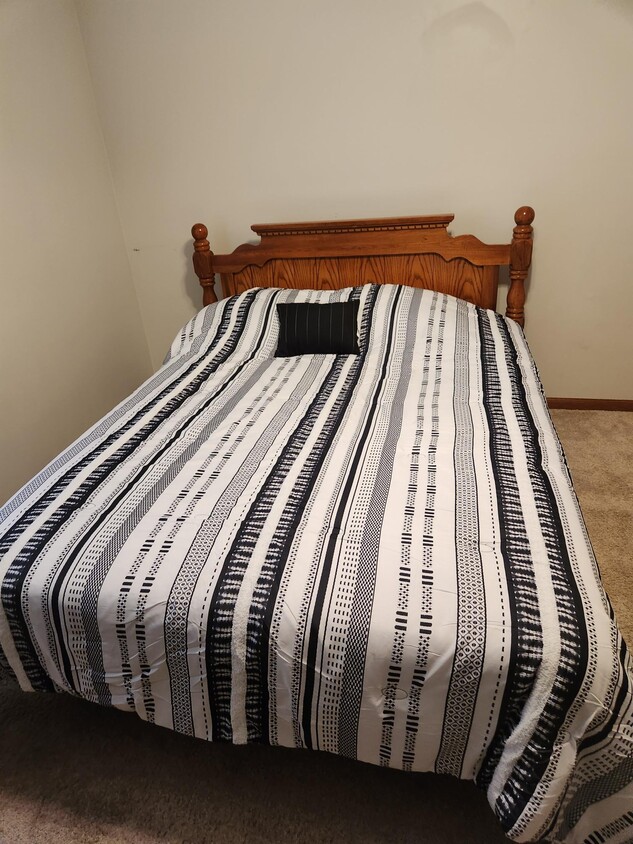 Foto principal - 14310 S Kaw Dr