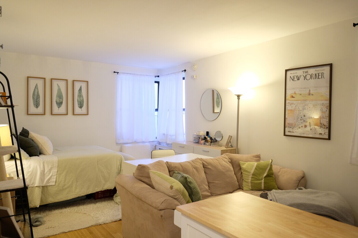 Photo - 1420 York Ave (New York, NY)