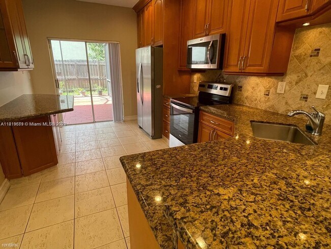 Foto del edificio - 4 br, 2.5 bath House - 3755 Piccadilly St
