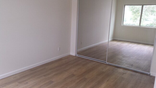 Foto del edificio - 11435 Tiara St