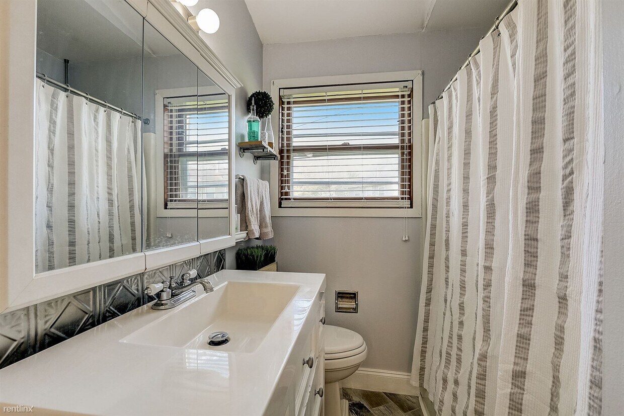 Foto del edificio - 2 br, 1 bath House - 31 Craig Ave