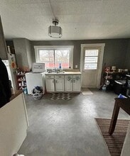 Building Photo - 300 West St