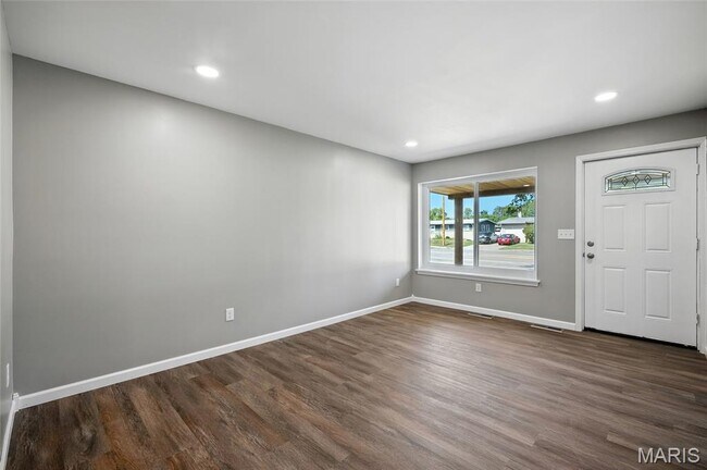 Foto del edificio - 2320 Patterson Rd