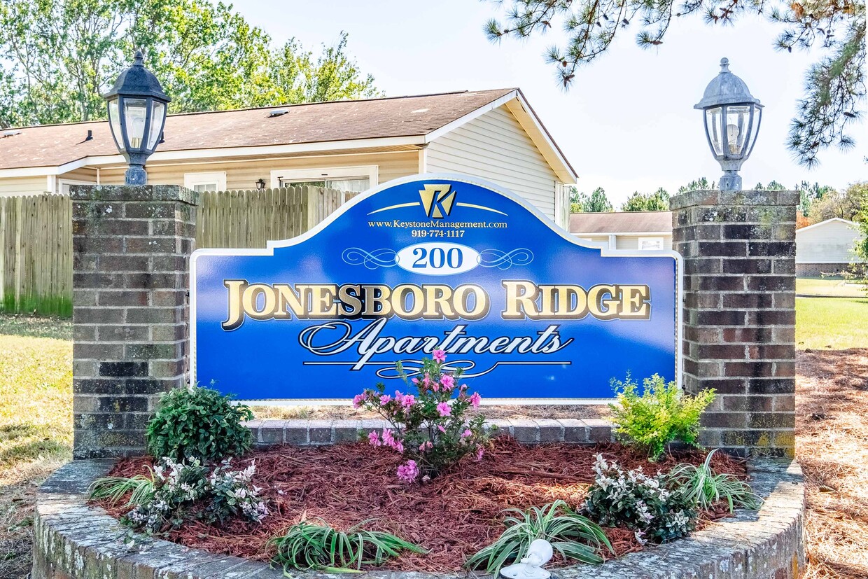 Foto principal - Jonesboro Ridge Apartments